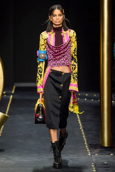 Look 40
